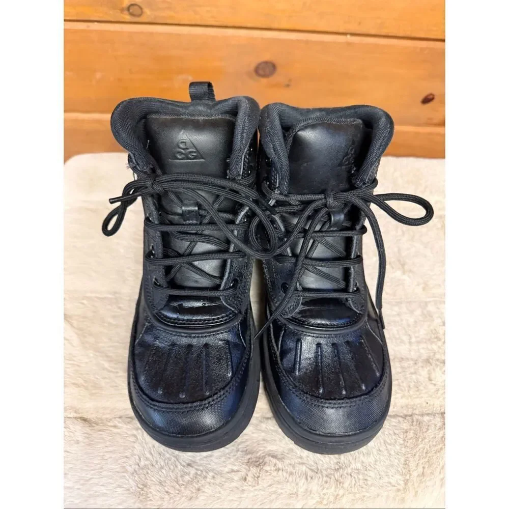 Nike Kids' Woodside 2 High ACG boots black-on-black Sz 1.5 Youth 524873-004